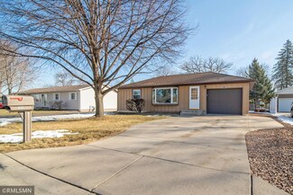 1635 Oak St, Hastings, MN 55033