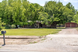 717 N Fairacres Rd, Las Cruces, NM 88005
