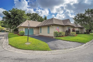 1910 Coquina Way, Coral Springs, FL 33071