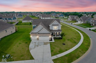 1634 Pelham Dr, Greenwood, IN 46143