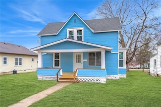 622 W 4th St, Cameron, MO 64429