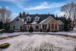 315 Spyglass Dr, Akron, OH 44333