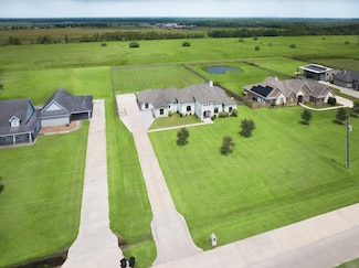 7911 Stratford Hall Dr, Rosharon, TX 77583