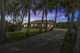 1794 Trotter Ct, Wellington, FL 33414