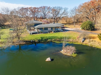 1050 Coolwood Dr, Valparaiso, IN 46385