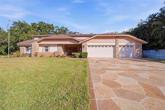 10353 Barry Dr, Largo, FL 33774