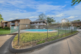 30 Riverview Dr Unit 30, Bridgeport, CT 06606