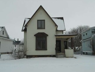 327 E Orleans St, Paxton, IL 60957