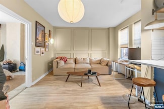 5707 Hudson Ave, West New York, NJ 07093