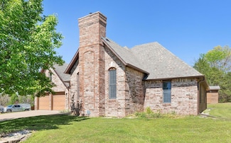 170 Oakridge Ave, Branson, MO 65616