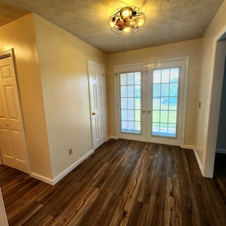 636 Longview Rd, Danville, KY 40422