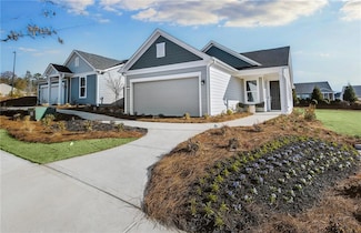 215 Alcovy Ct, Griffin, GA 30223