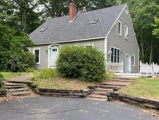 41 Abbey Rd, York, ME 03909