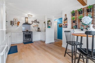 18 Bryan Ln Unit 18, Andover, MA 01810