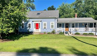 278 Garden St, Cranston, RI 02910