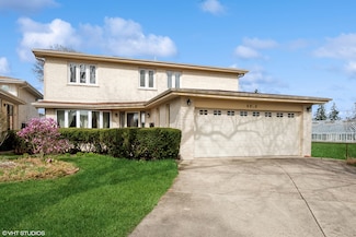 6920 N Avers Ave, Lincolnwood, IL 60712