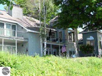 776 N Saint Joseph St Unit 2, Suttons Bay, MI 49682