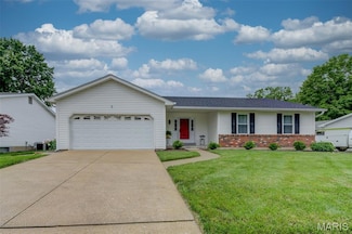 5 W Sunny Hill Blvd, Saint Peters, MO 63376
