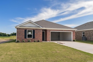 3600 Hawthorn Way, Paragould, AR 72450