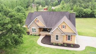 117 Hess Dr, Bridgeport, AL 35740