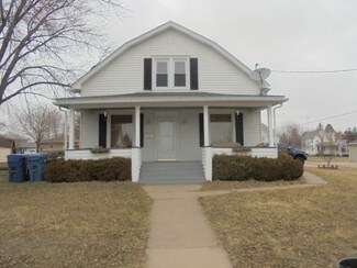 1720 17th St, Hazel Green, WI 53811