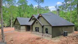 381 Chattahoochee Glen Rd, Clarkesville, GA 30523