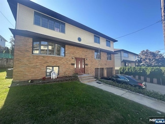 27 Whitaker Ave Unit 2, Woodland Park, NJ 07424