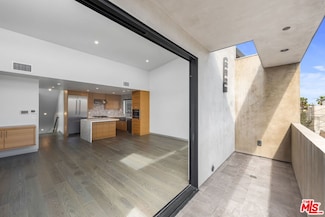 454 S Venice Blvd, Venice, CA 90291