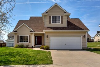 1511 Maple Dr, Adel, IA 50003
