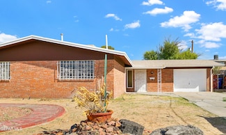 10208 Honolulu Dr, El Paso, TX 79925