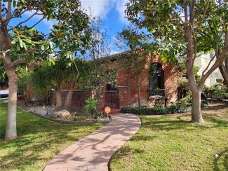 2290 Chestnut Ave, Long Beach, CA 90806