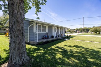 921 W Grove St, Rensselaer, IN 47978