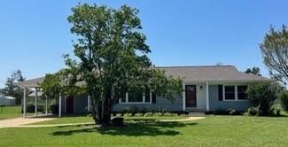 1207 Brown St, Amory, MS 38821