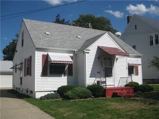 800 Downer Ave, Lansing, MI 48912