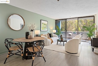 555 Pierce St Unit 1525, Albany, CA 94706