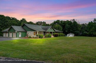 584 Finn Swamp Rd, Lakeville, PA 18438