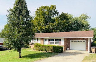 103 Camellia Dr, Cape Girardeau, MO 63703