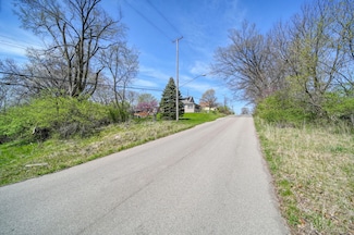 324 Amos St, Jackson, MI 49203