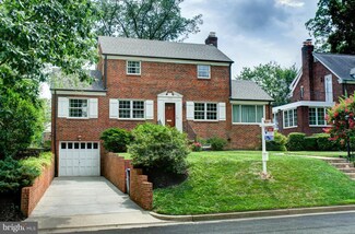 716 N Overlook Dr, Alexandria, VA 22305