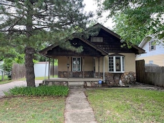 1954 S Main St, Wichita, KS 67213
