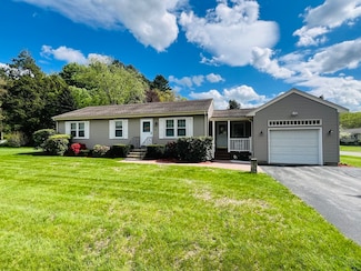 29 Fairlawn St, North Grafton, MA 01536
