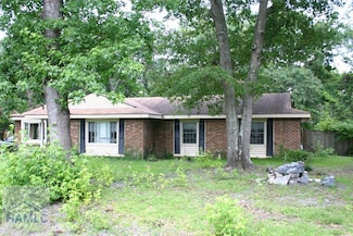 604 Caroline St, Hinesville, GA 31313