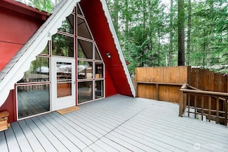 191 Timberline Dr, Packwood, WA 98361