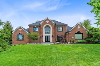3390 Ivy Hills Blvd, Cincinnati, OH 45244