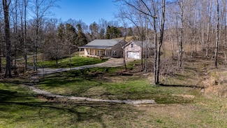 15 Clifton Rd, Lawrenceburg, TN 38464