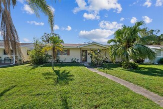 626 42nd Ave N, Saint Petersburg, FL 33703