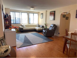 1731 Beacon St Unit 506, Brookline, MA 02445