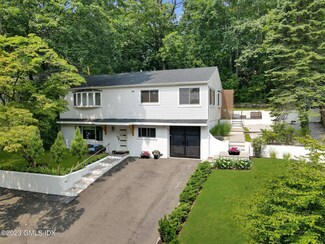 12 Taylor Dr, Cos Cob, CT 06807
