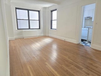 162 W 56th St Unit 1202, New York, NY 10019