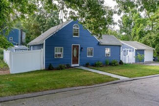 3 Cedar St, Norfolk, MA 02056